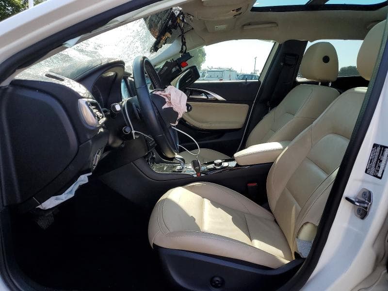 2019 INFINITI QX30 ESSENTIAL 7