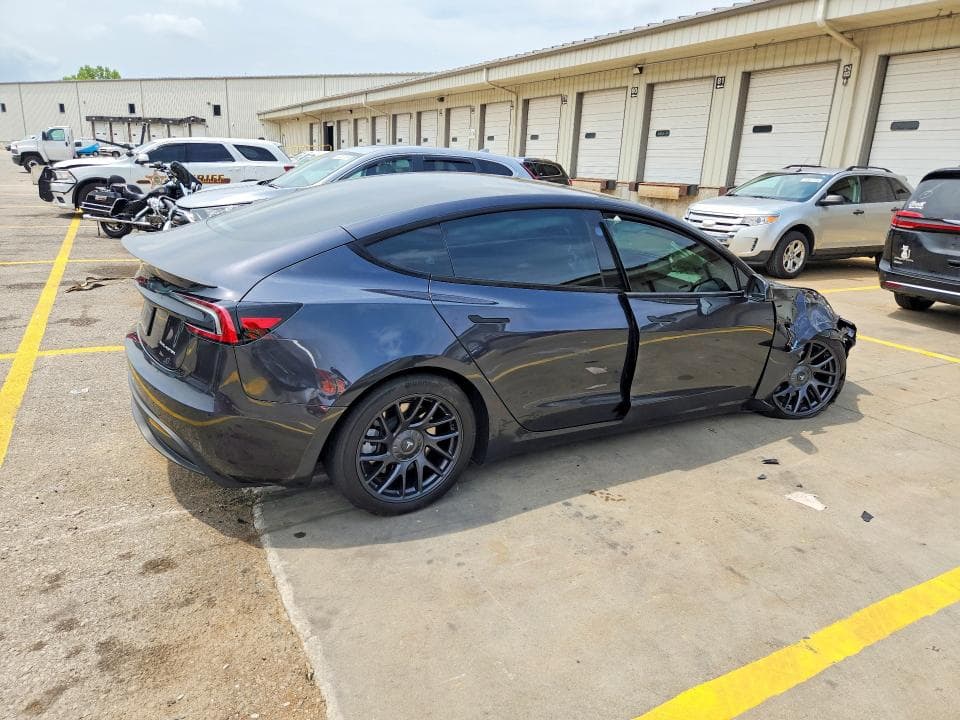 2024 TESLA MODEL 3 3