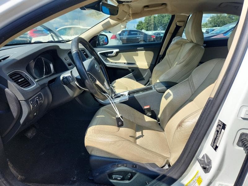 2017 VOLVO S60 DYNAMIC 7