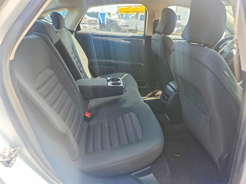 2017 FORD FUSION SE 10