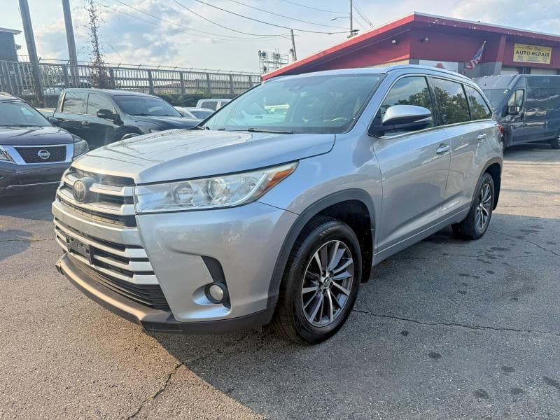 2017 TOYOTA HIGHLANDER XLE - 1
