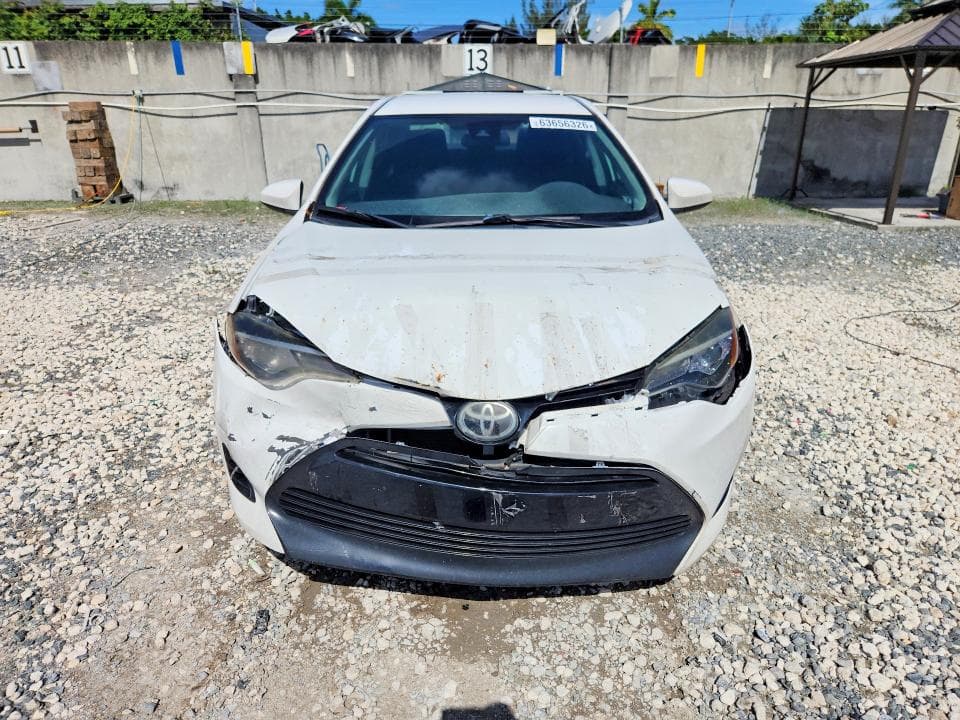2017 TOYOTA COROLLA LE 5