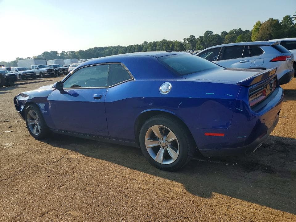 2018 DODGE CHALLENGER SXT 2
