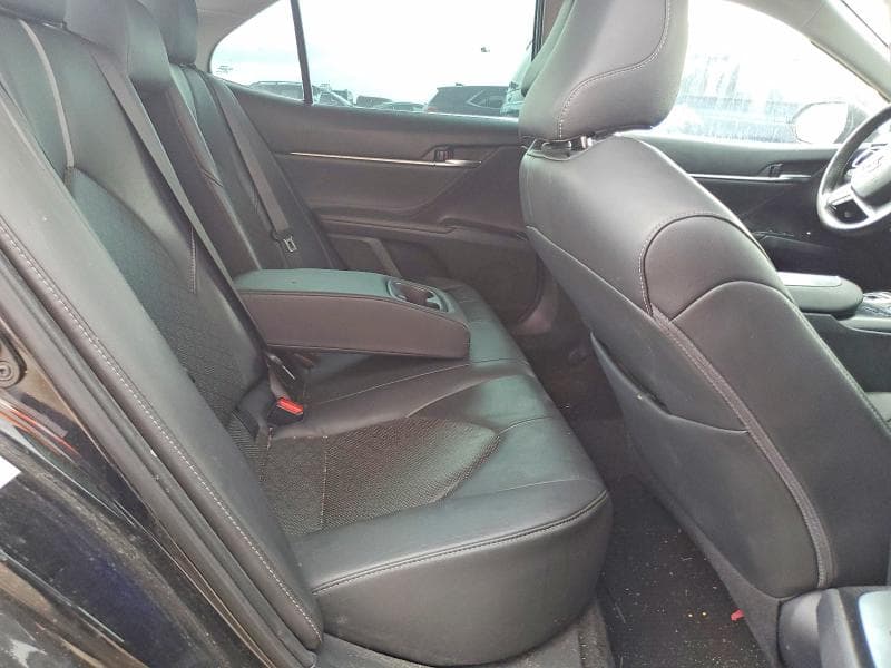 2018 TOYOTA CAMRY XSE 10