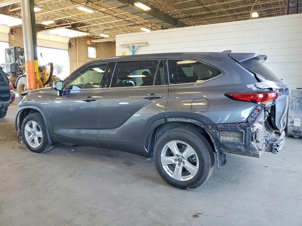 2020 TOYOTA HIGHLANDER LE 2