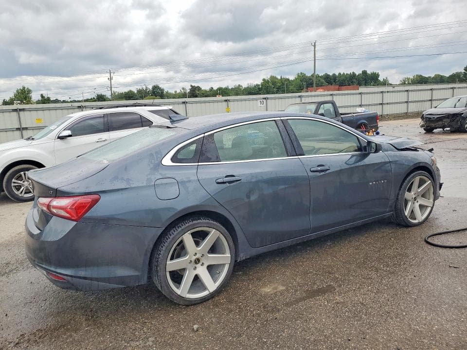2020 CHEVROLET MALIBU LT 3
