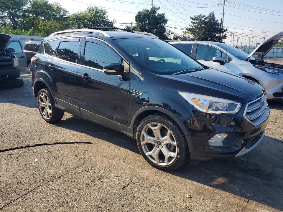 2018 FORD ESCAPE TITANIUM 4