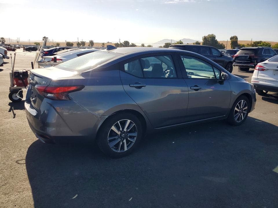 2021 NISSAN VERSA SV 3