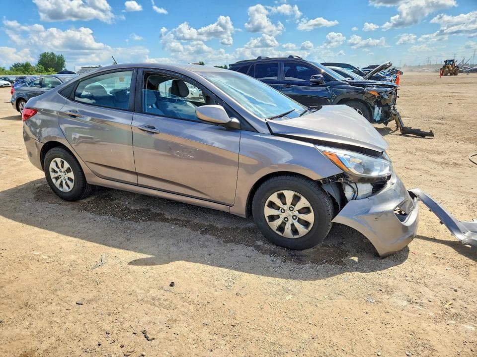 2017 HYUNDAI ACCENT SE 4