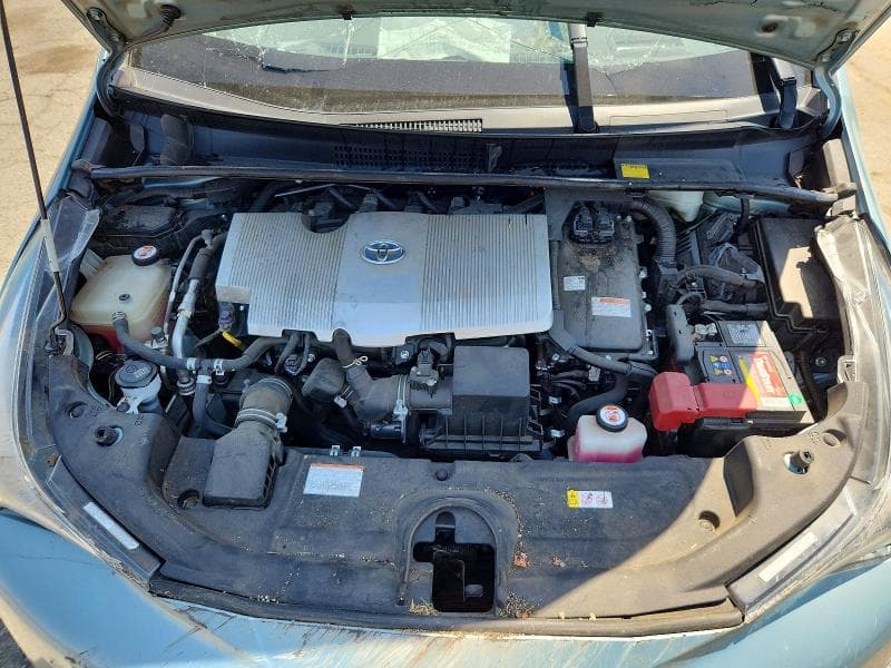 2018 TOYOTA PRIUS FOUR 11
