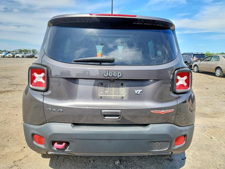 2018 JEEP RENEGADE TRAILHAWK 6