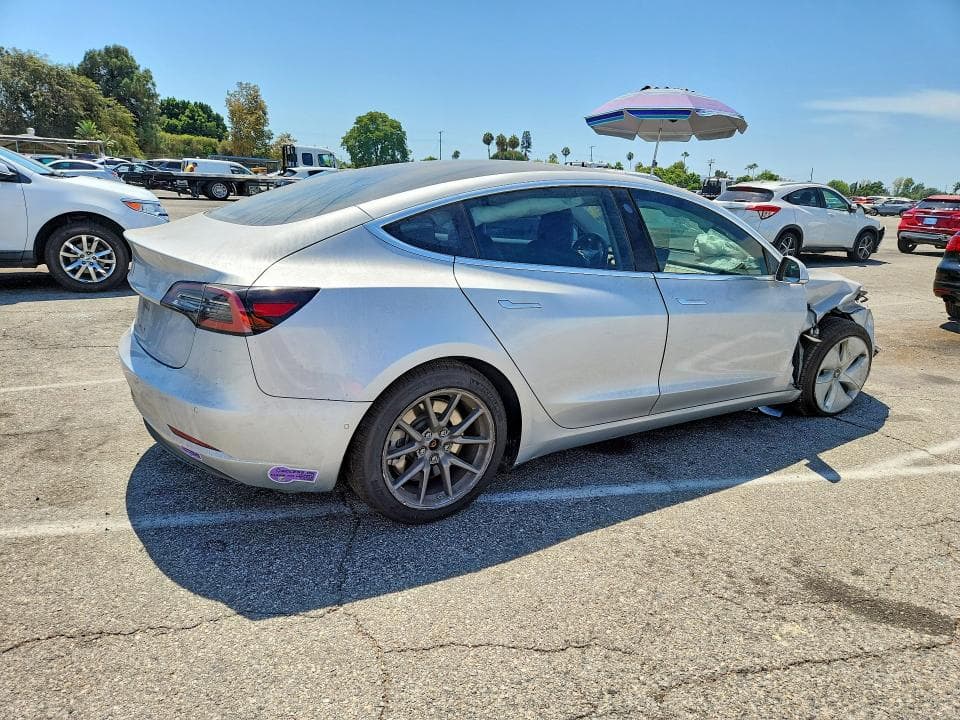 2018 TESLA MODEL 3 3