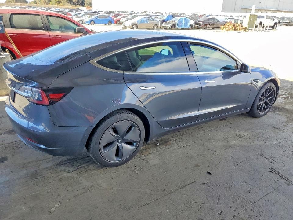 2020 TESLA MODEL 3 5