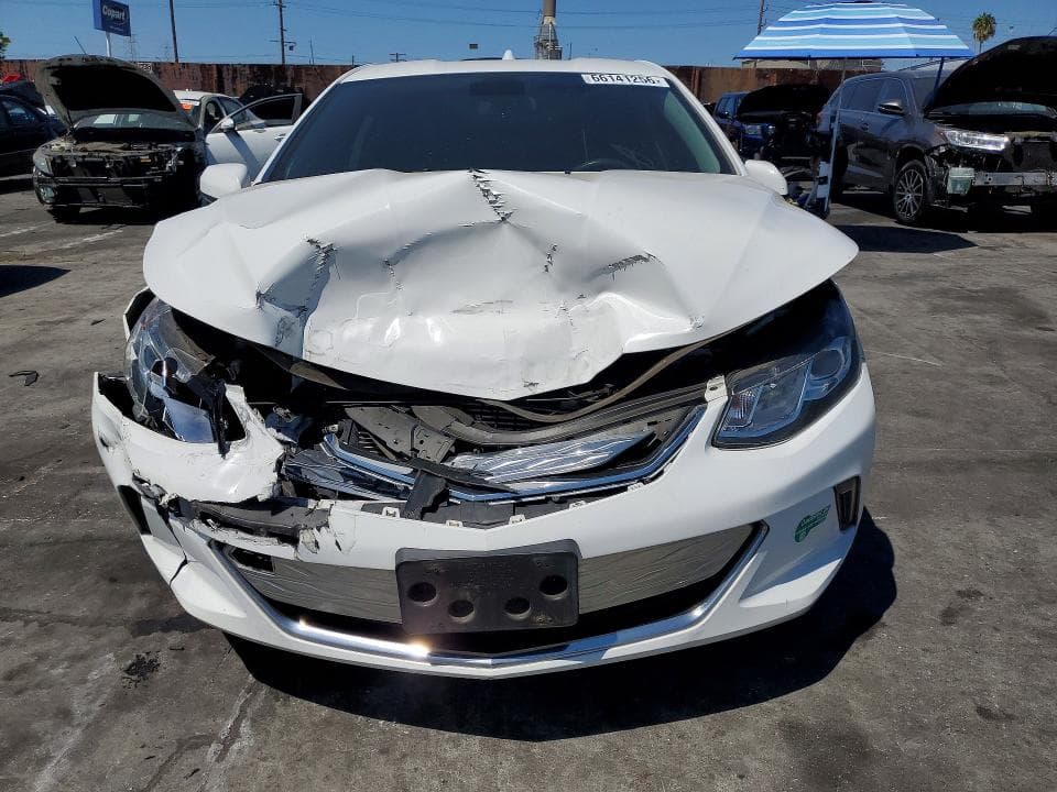 2017 CHEVROLET VOLT LT 5