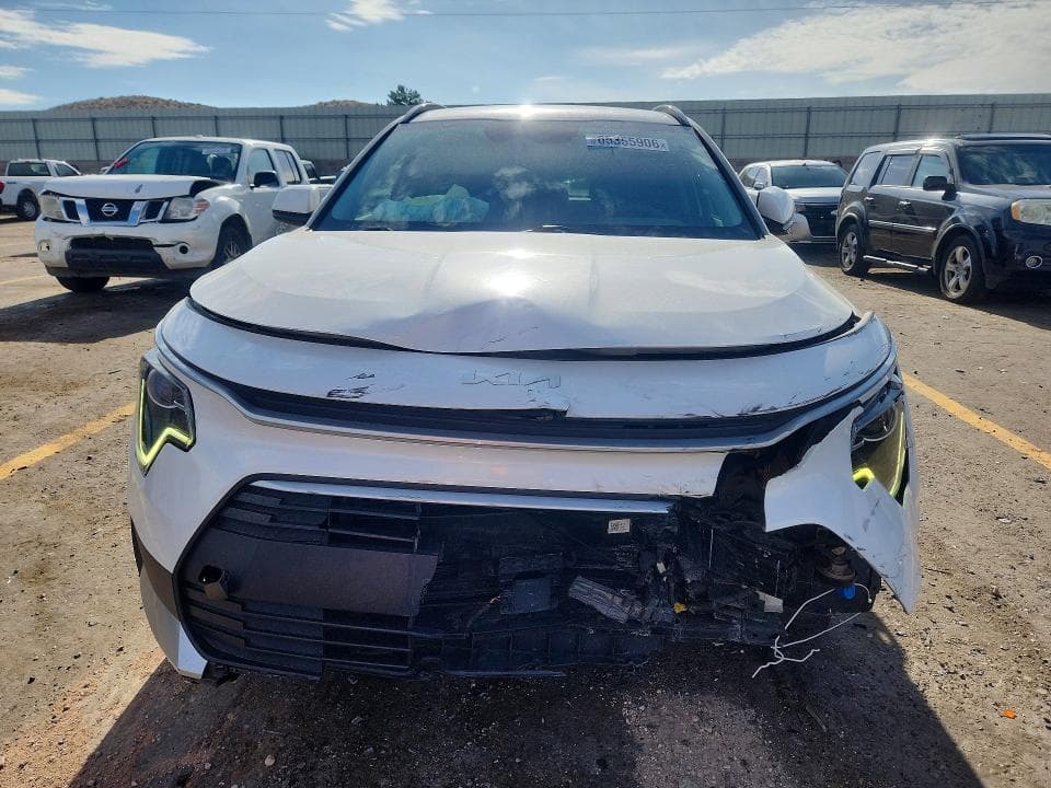 2023 KIA NIRO EX 5
