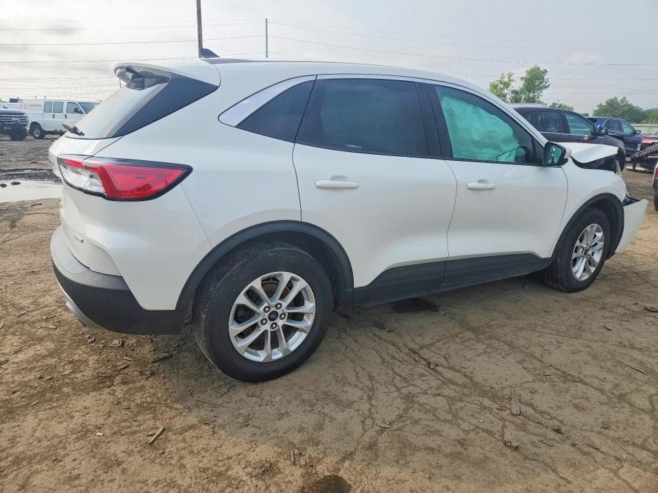 2020 FORD ESCAPE SE 3