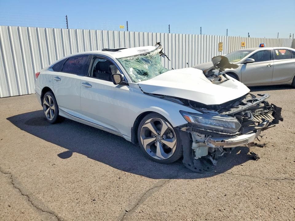 2019 HONDA ACCORD TOURING 4