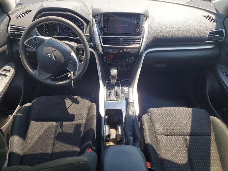 2020 MITSUBISHI ECLIPSE CROSS ES 8