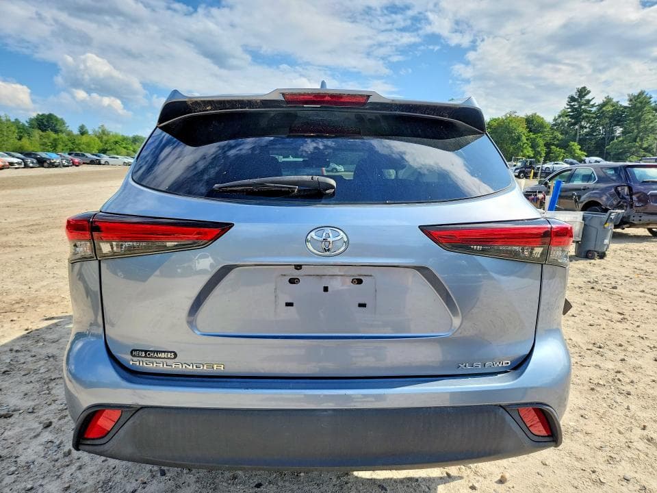 2020 TOYOTA HIGHLANDER XLE 6