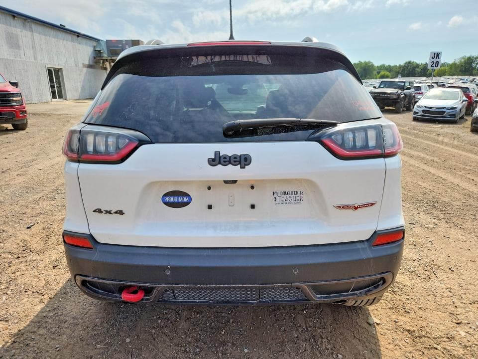 2019 JEEP CHEROKEE TRAILHAWK 6