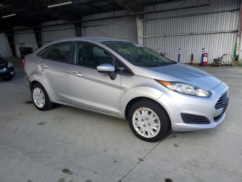 2017 FORD FIESTA S 4