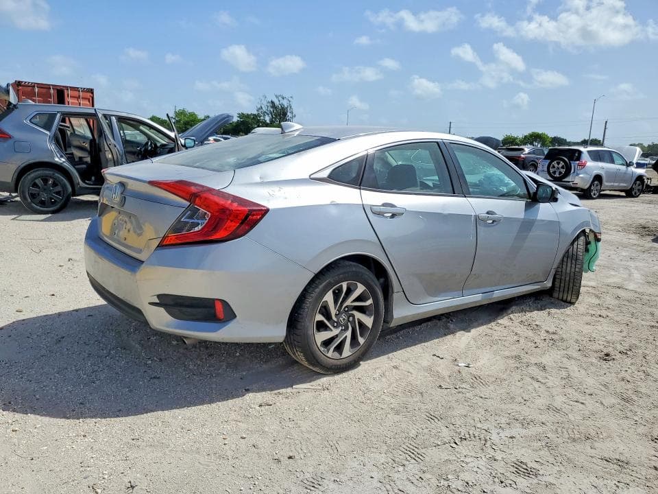 2017 HONDA CIVIC EX 3