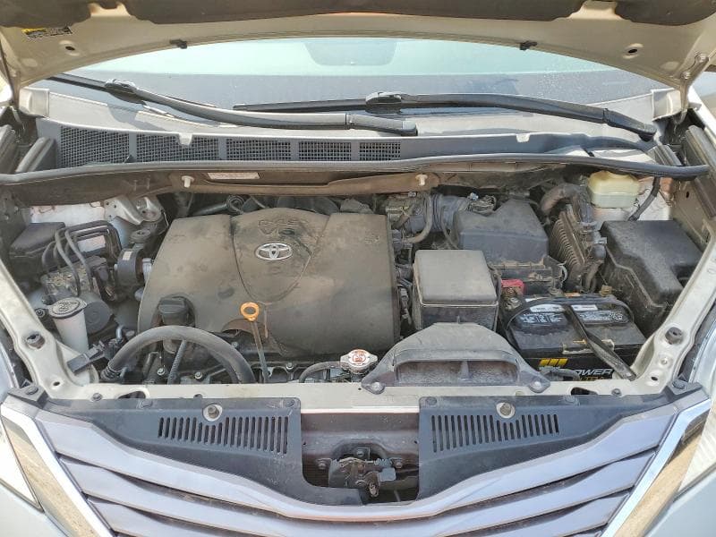 2017 TOYOTA SIENNA XLE 8-PASSENGER 12