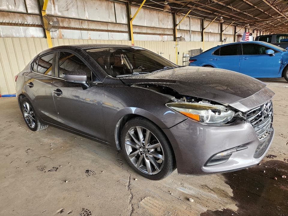 2018 MAZDA 3 TOURING 4