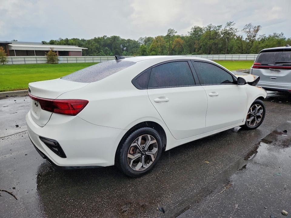 2021 KIA FORTE LXS 3
