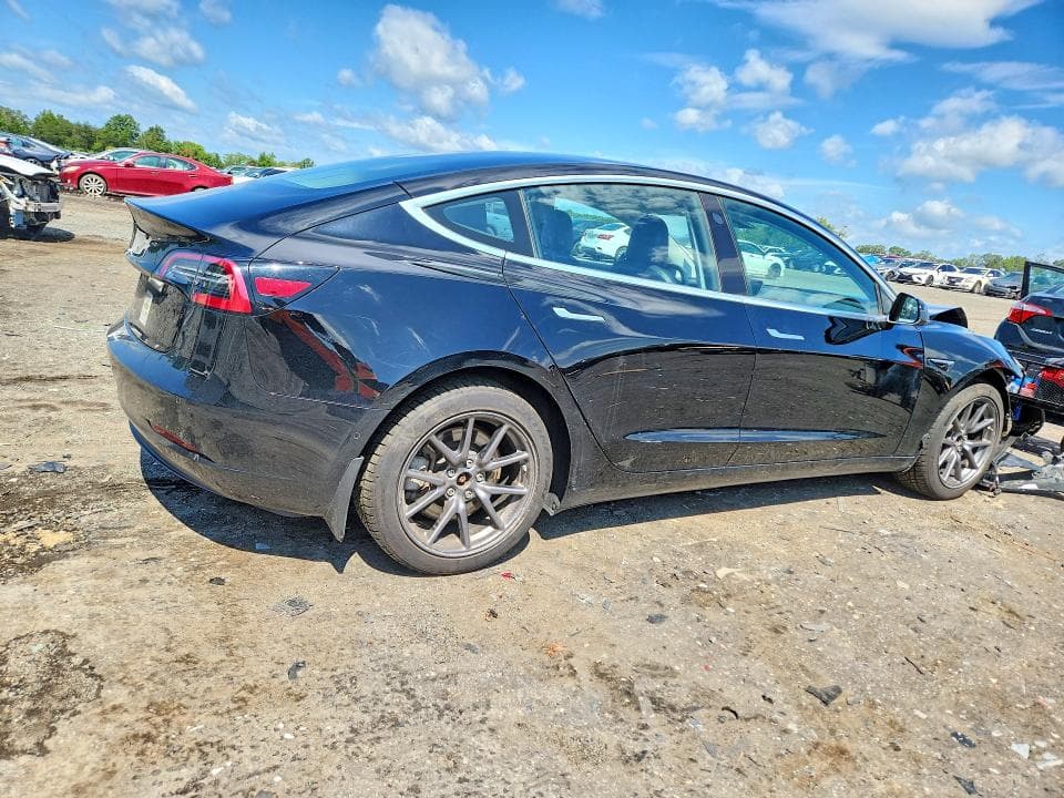 2018 TESLA MODEL 3 3