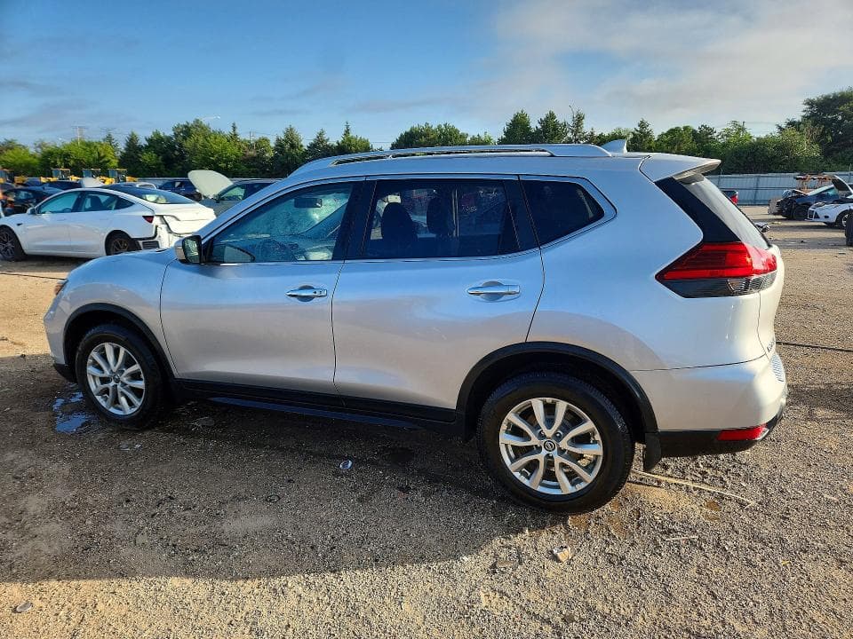 2017 NISSAN ROGUE SV 2