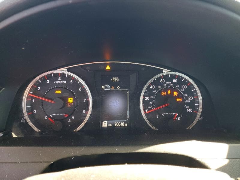 2017 TOYOTA CAMRY SE 9