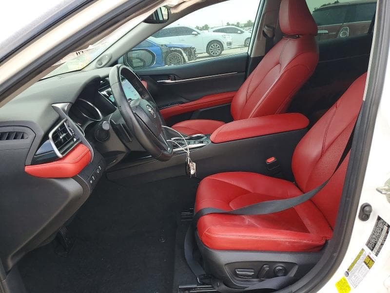 2019 TOYOTA CAMRY XSE 7