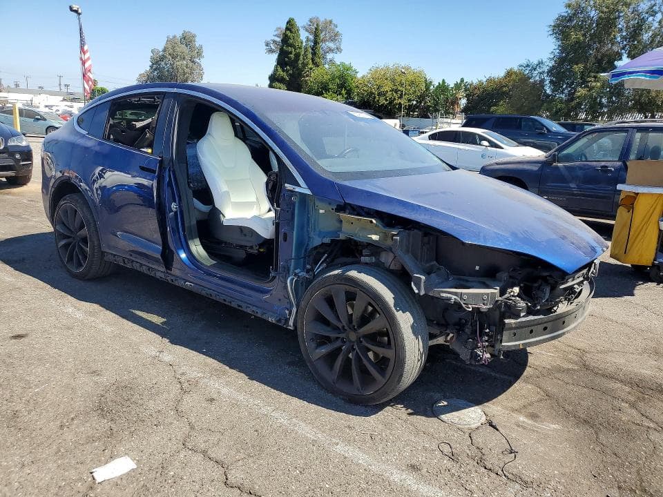 2018 TESLA MODEL X 4