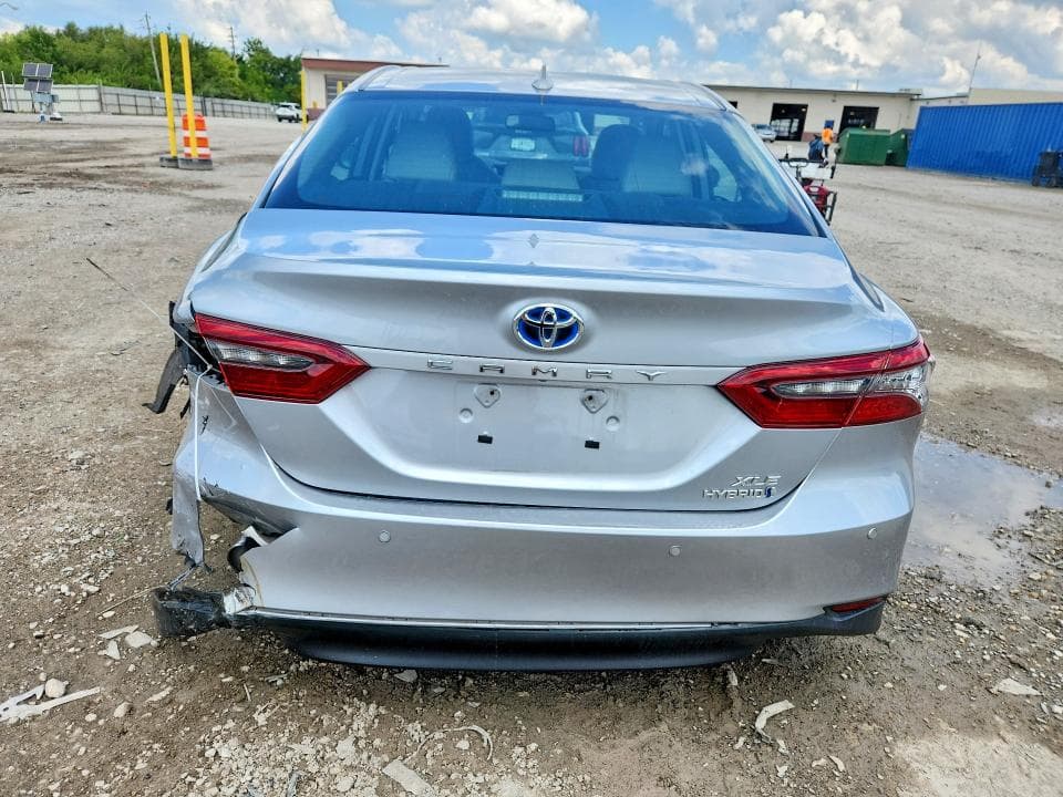 2023 TOYOTA CAMRY XLE 6