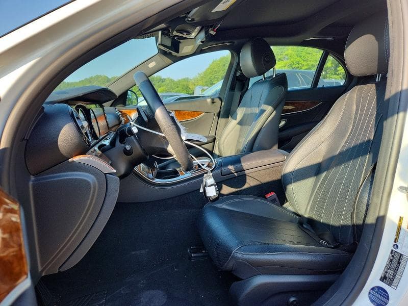 2019 MERCEDES-BENZ E 300 4MATIC 7
