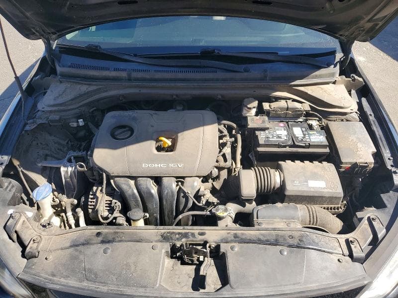 2017 HYUNDAI ELANTRA SE 11