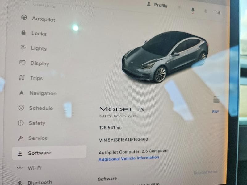 2018 TESLA MODEL 3 9