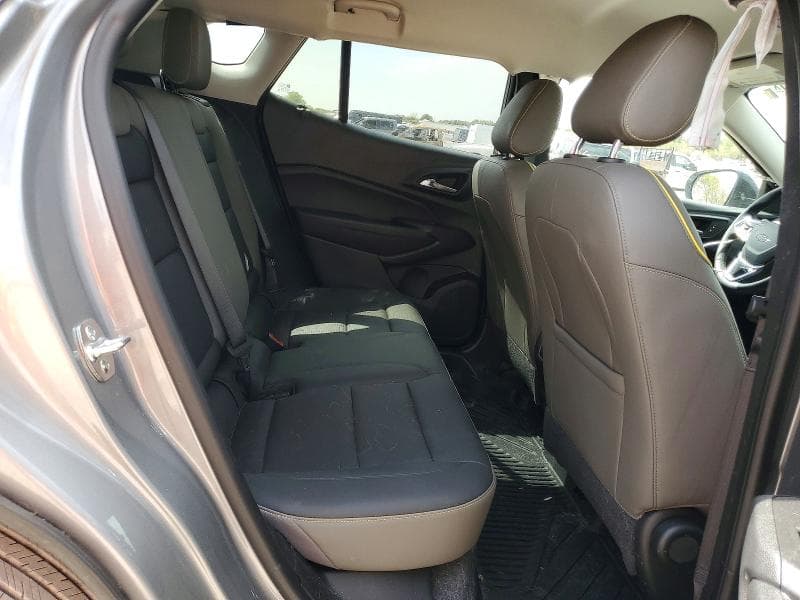 2025 CHEVROLET TRAX ACTIV 11