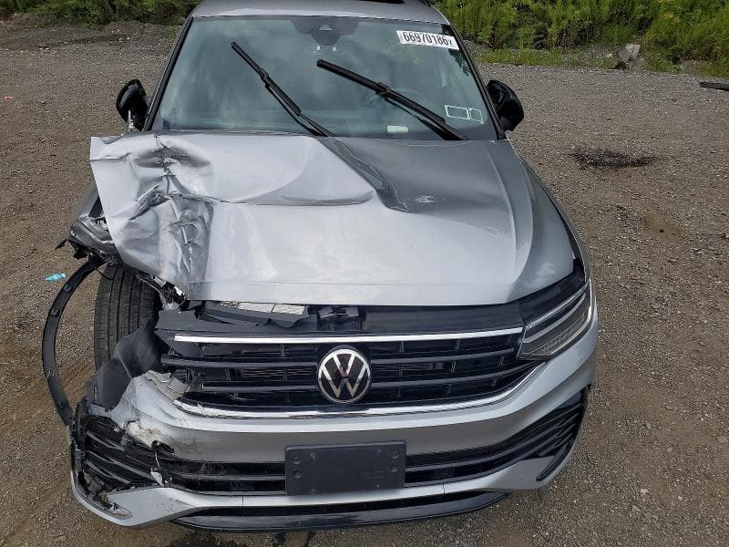2022 VOLKSWAGEN TIGUAN SE R-LINE BLACK 12