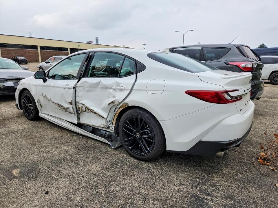 2025 TOYOTA CAMRY SE 2