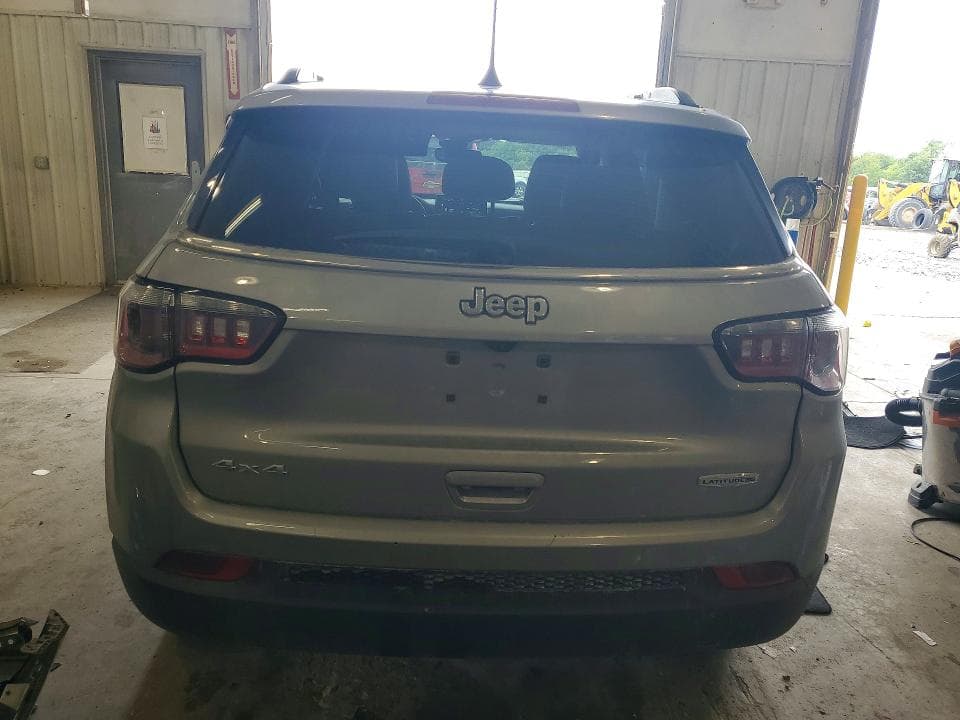 2022 JEEP COMPASS LATITUDE LUX 6