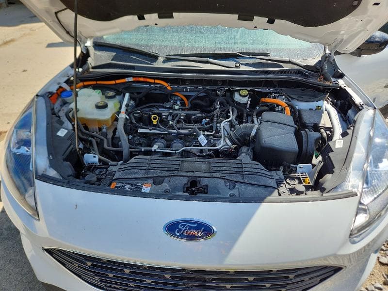 2021 FORD ESCAPE SE 12