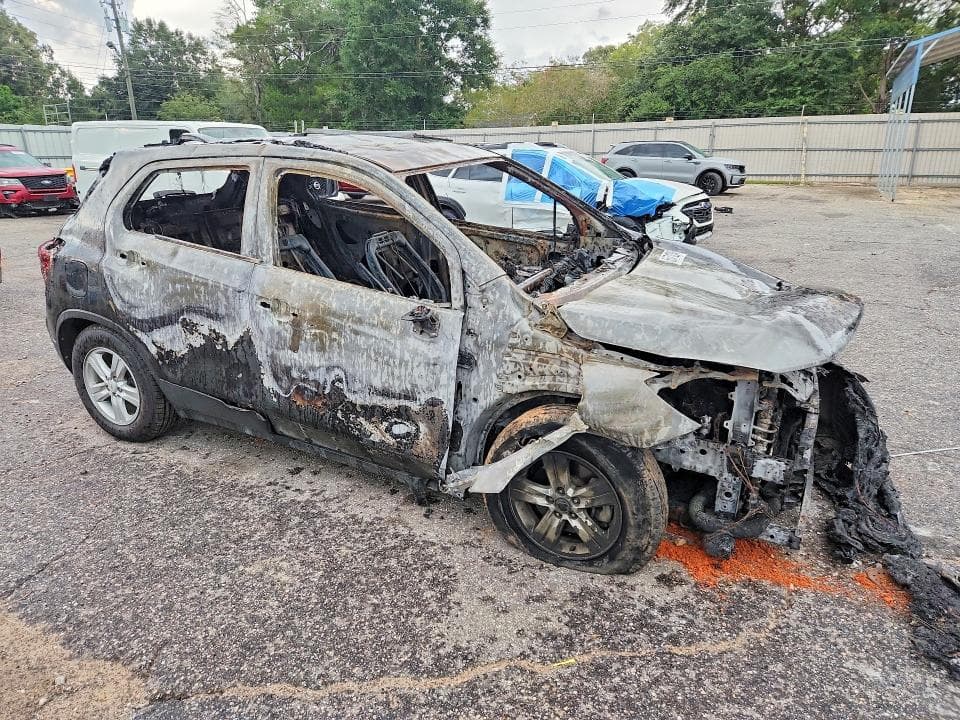 2019 CHEVROLET TRAX 1LT 4
