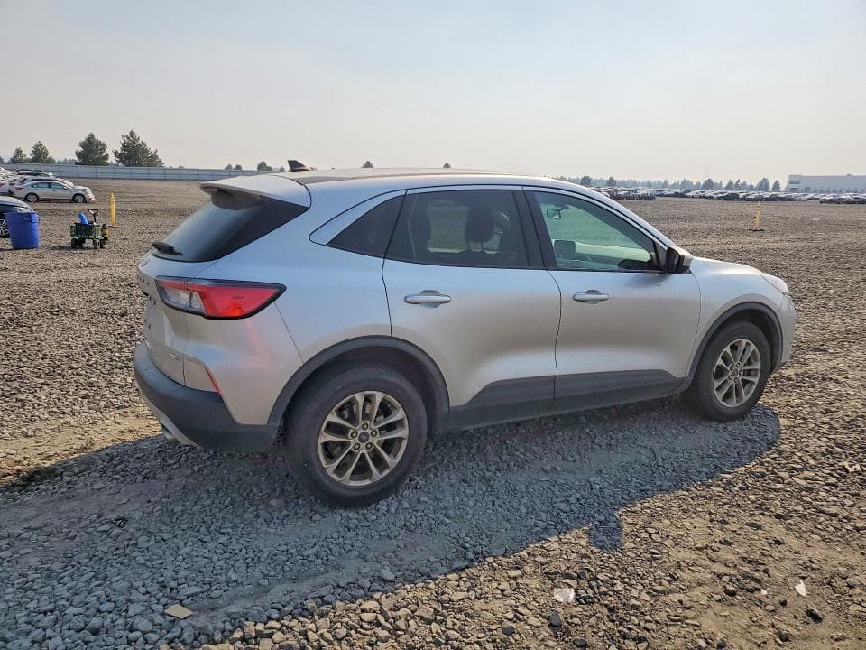 2020 FORD ESCAPE SE 3