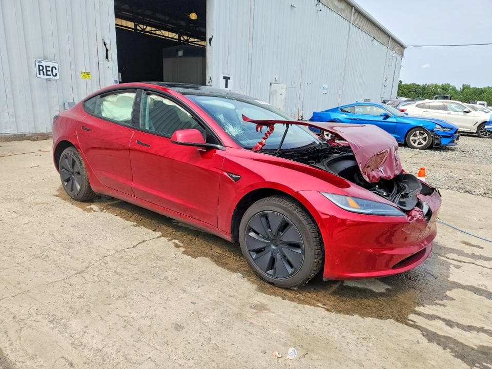 2025 TESLA MODEL 3 4