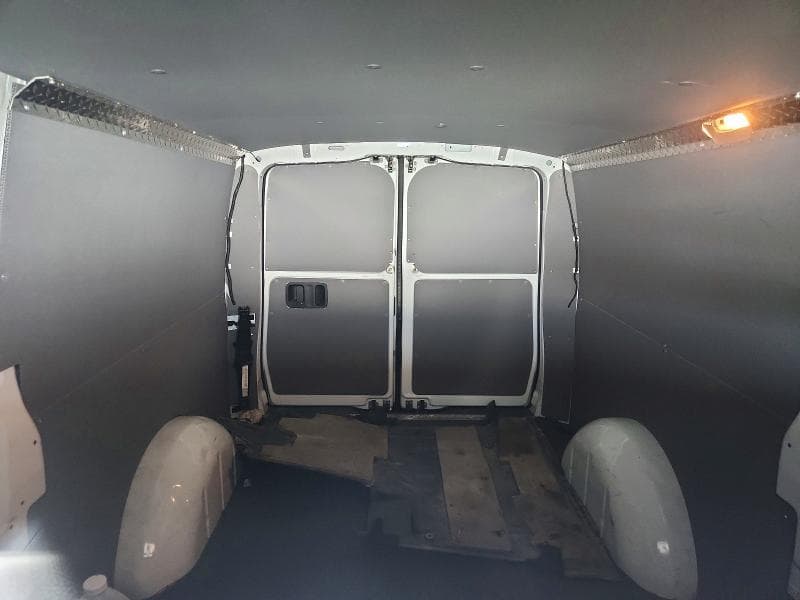 2021 MERCEDES-BENZ METRIS 10