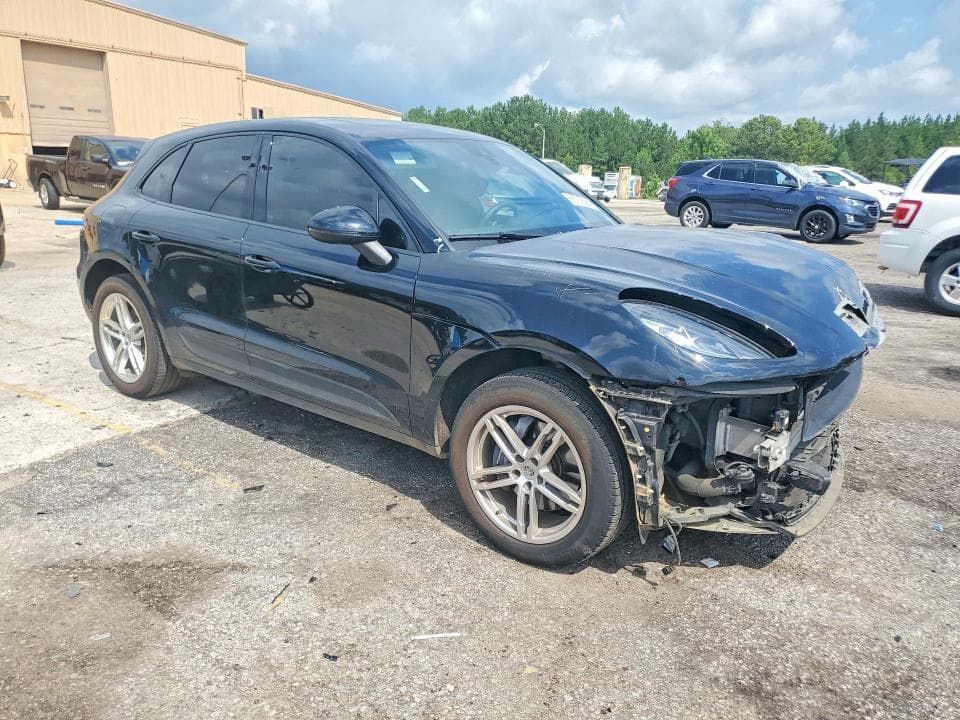 2021 PORSCHE MACAN 4