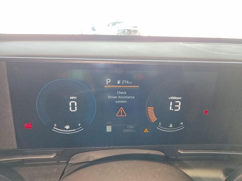2024 HYUNDAI KONA SEL 9
