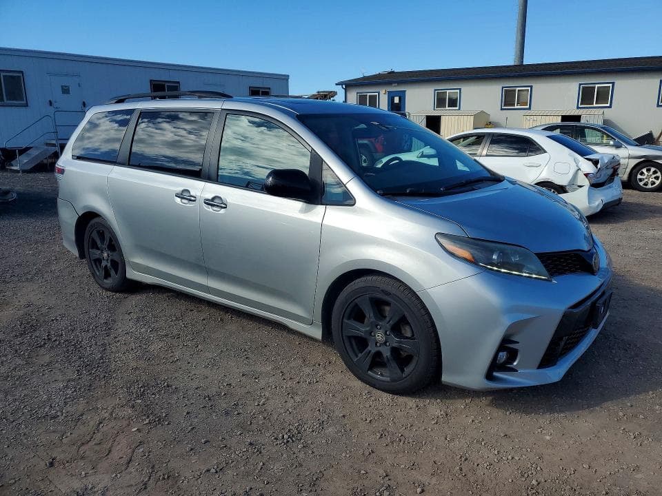 2020 TOYOTA SIENNA SE 8-PASSENGER 4